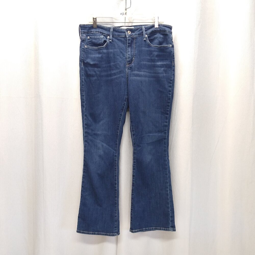 Levi's Signature Jeans Stretch Denim Boot Cut Mid Rise WMNS 14S 14 Petite W34